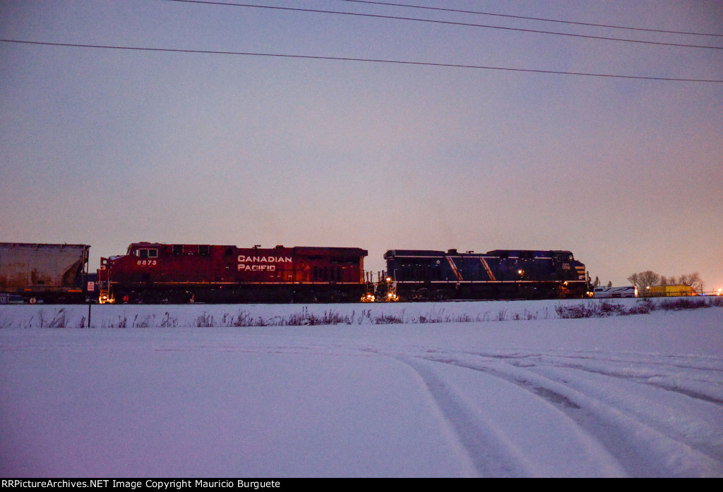 CP ES44AC & CEFX AC44CW Locomotives in the yard